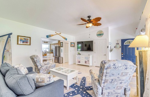 Marthas Vineyard House | Hot Tub & Gas Grill: Port Richey Retreat