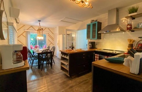 Plympton-Wyoming Cottage | Hot tub, Lakeside, Cozy Charm!