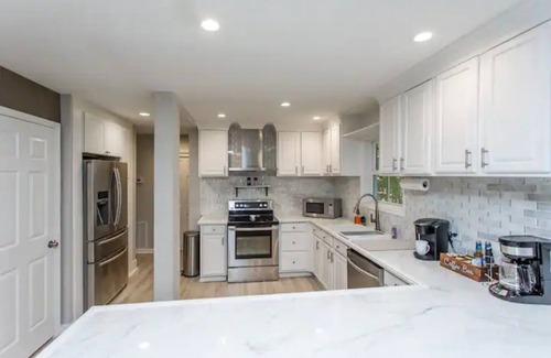 Massanutten House | Hot Tub - Massage Chair - Game Room - Fenced Yard