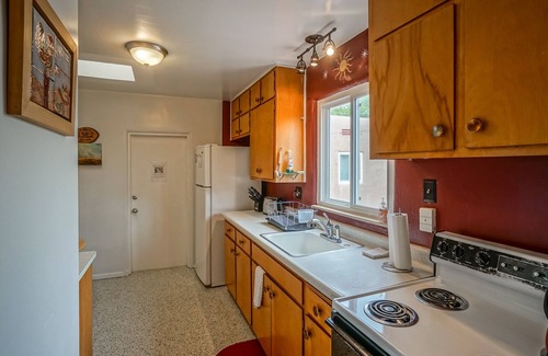 Nob Hill House | Hot Tub, NobHill Home, King Bed, Patio w/Firepit