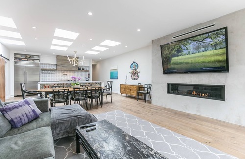 Outer Sunset House | ♥Hot Tub, Ocean Views, Chef's Ktchn, Parking, Steps to GGB, Beach, Train/Buses♥