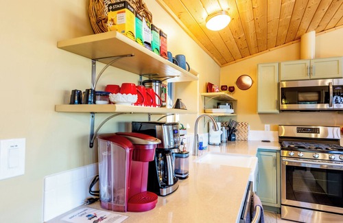 Cornville House | Hot Tub, Pool, King Bed, Views, and NO checkout chores @ Stargazer Bungalow!