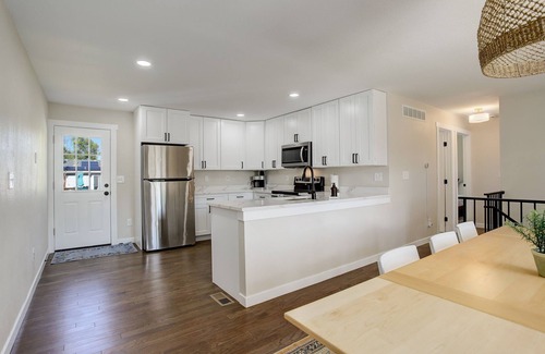 Northwest Arvada House | Hot Tub* Pool Table* 4 beds