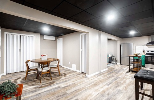 East Stroudsburg House | Hot Tub | Sauna | POOL | 2 BDR | Game Room