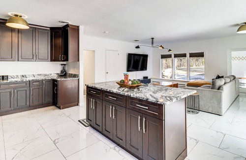Mount Pocono House | Hot Tub & Seasonal Pool: Family Getaway in Cresco