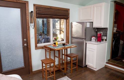 Loveland Condo | Hot Tub Studio! Sparkling Clean, Close to Oldtown.