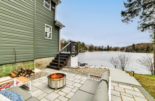 Deposit House | Hot Tub & Watercrafts: Lakefront Catskills Getaway