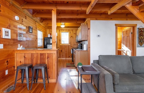 Campton Cabin | Hot Tub & WiFi - Small Family Cabin - Sunrise - Retreat in Red River Gorge, Kentucky!