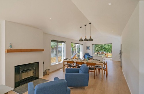 Hot Water Beach House | Hot Water Bach - Hot Water Beach Holiday Home