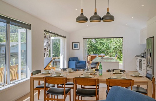 Hot Water Beach House | Hot Water Bach - Hot Water Beach Holiday Home