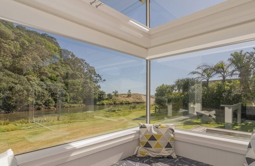 Hot Water Beach House | HOT WATER ESCAPE - HOT WATER BEACH HOLIDAY HOME in Hot Water Beach