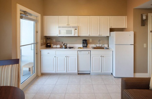 Beachside Village Hotel | Hotel ∙ 1 bedroom ∙ 2 guests