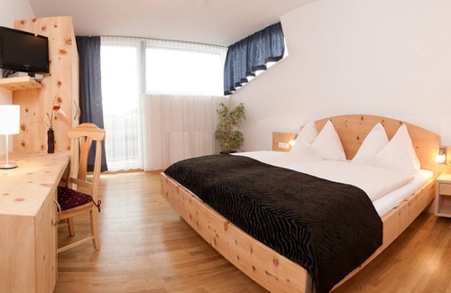 Oberperfuss Hotel | Hotel ∙ 1 bedroom ∙ 2 guests