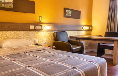Cidade Industrial de Curitiba Hotel | Hotel 10 Curitiba