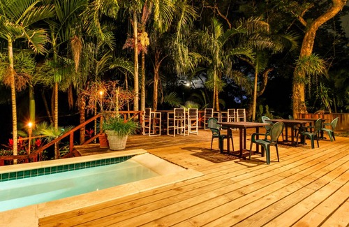 Bullet Tree Falls Hotel | Hotel ∙ 2 guests