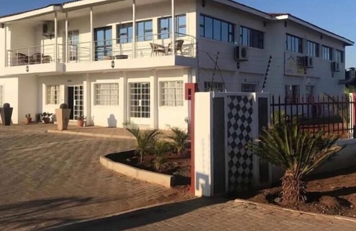 Serowe House | Hotel 23 Botswana # 1 3 sq.m