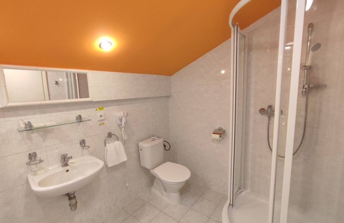 Jaromer Hotel | Hotel 28