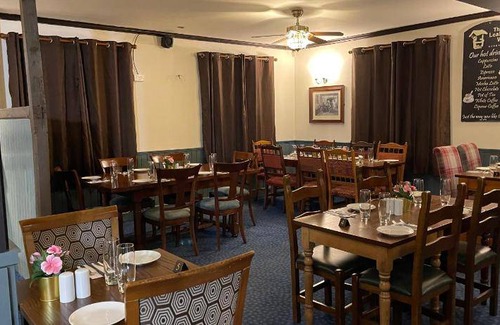 Dunhampton Hotel | Hotel ∙ 3 guests