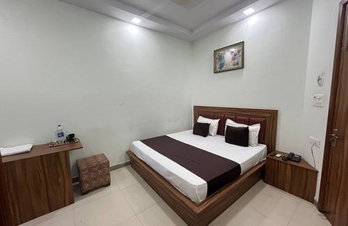 Shivalik Nagar Hotel | Hotel 4S By Wishotel