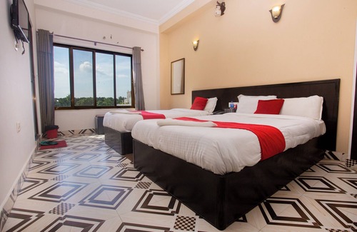 Lumbini Hotel | Hotel Aadarsha Inn