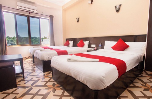 Lumbini Hotel | Hotel Aadarsha Inn