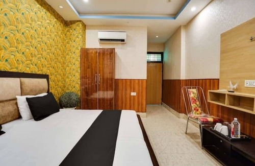 Auraiya Hotel | Hotel Aadhya & Restaurant