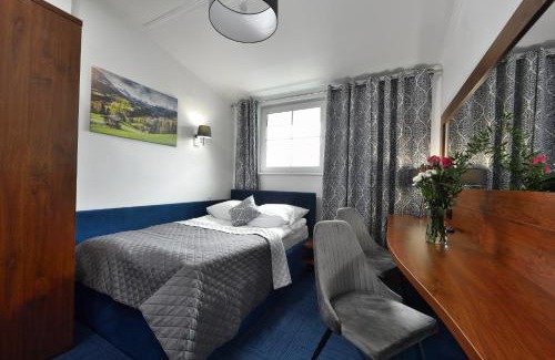 Piotrkow Trybunalski Hotel | Hotel AGAT