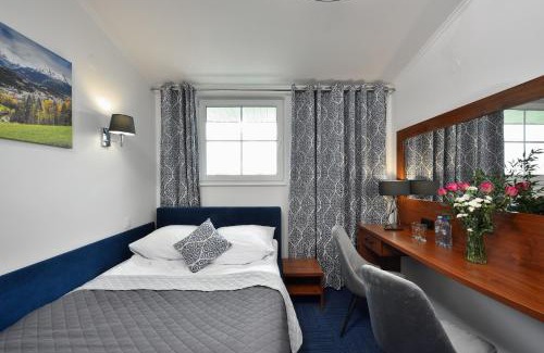 Piotrkow Trybunalski Hotel | Hotel AGAT