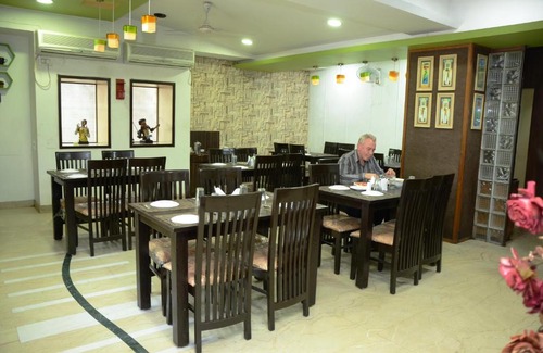 Ahmedabad Hotel | Hotel Airport Plaza
