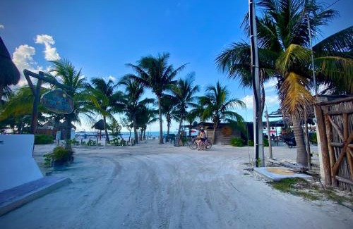 Downtown Holbox Hotel | Hotel AKBAL Holbox