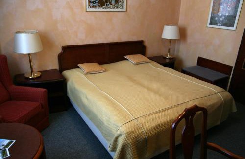 Valasske Klobouky Hotel | Hotel Alfacentrum