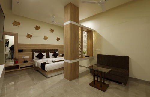 Ahmedabad City Centre Hotel | Hotel Alka Inn