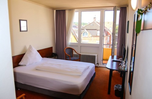Feuerbach-Mitte Hotel | Hotel Alpha