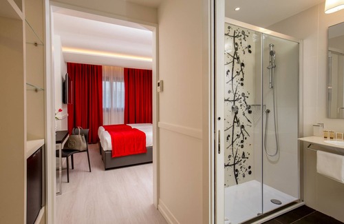 Quartiere XXXI Giuliano Dalmata Hotel | Hotel American Palace Eur