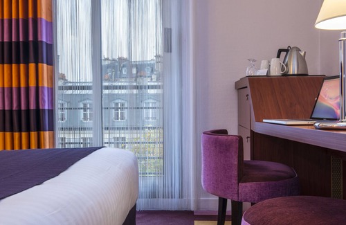 Quartier de la Plaine-de-Monceaux Hotel | Hotel Ampere