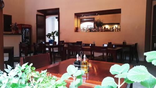Leon Hotel | Hotel and Coffe Azul