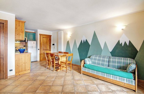 Campodolcino Apartment | Hotel Apartment "Residence Larice Bianco N2" with Shared Terrace & Wi-Fi