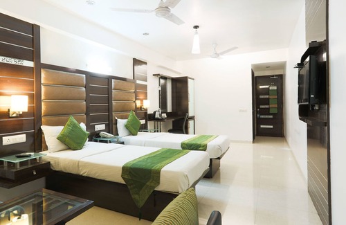 GIDC Hotel | Hotel Apple Inn