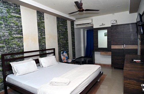 Rajahmundry Apartment | HOTEL APSARA