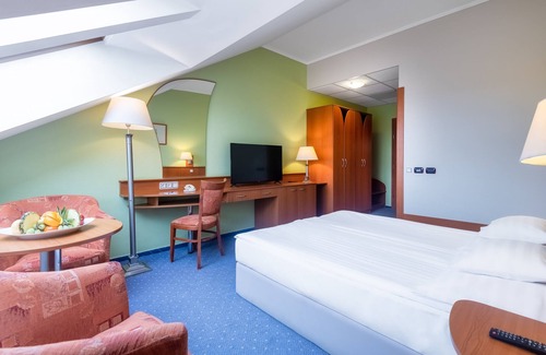 Cegled Hotel | Hotel Aquarell