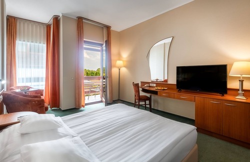 Cegled Hotel | Hotel Aquarell