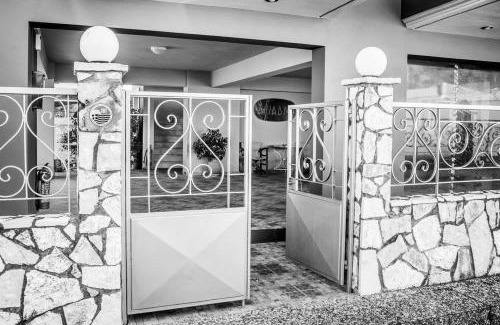 Ayia Anna Hotel | HOTEL ARIADNI