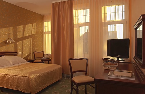Wawer Hotel | Hotel Arkadia Royal