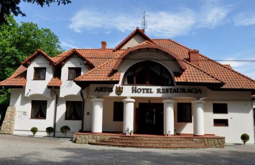 Moderowka Hotel | Hotel Artis