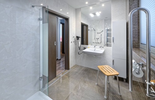 Cakovice Hotel | Hotel Aura Design & Garden Pool