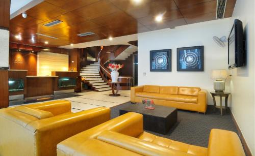 Paharganj Hotel | Hotel Aura - New Delhi Railway Station