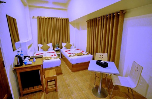 Mandalay Hotel | Hotel Aurora