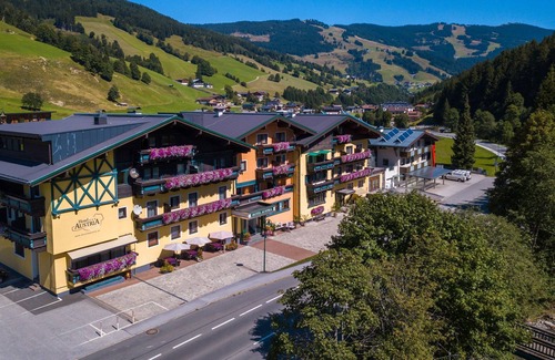 Hinterglemm House | Hotel Austria room 200 with breakfast - Hotel Austria