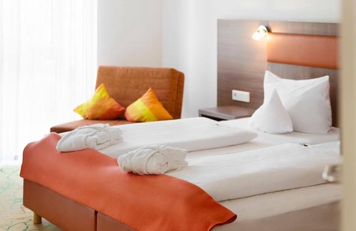Amerikanersiedlung Hotel | Hotel Aviva