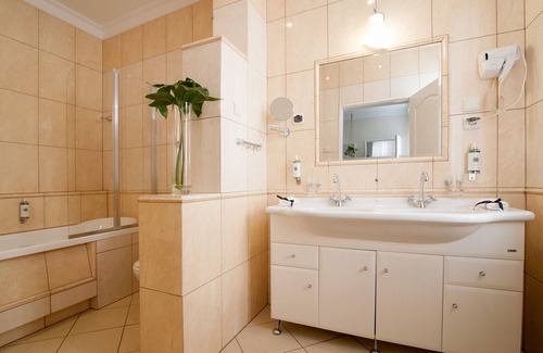 Gniezno Hotel | Hotel AWO